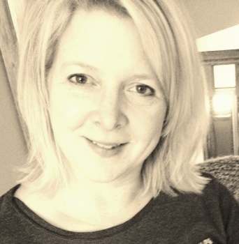 Debbie Szumylo | Faces of Customer Experience